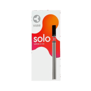 Clean simple Solo device 심플한 바디와 블랙 톤이 강조된 Vuse Solo Power Unit 이미지.